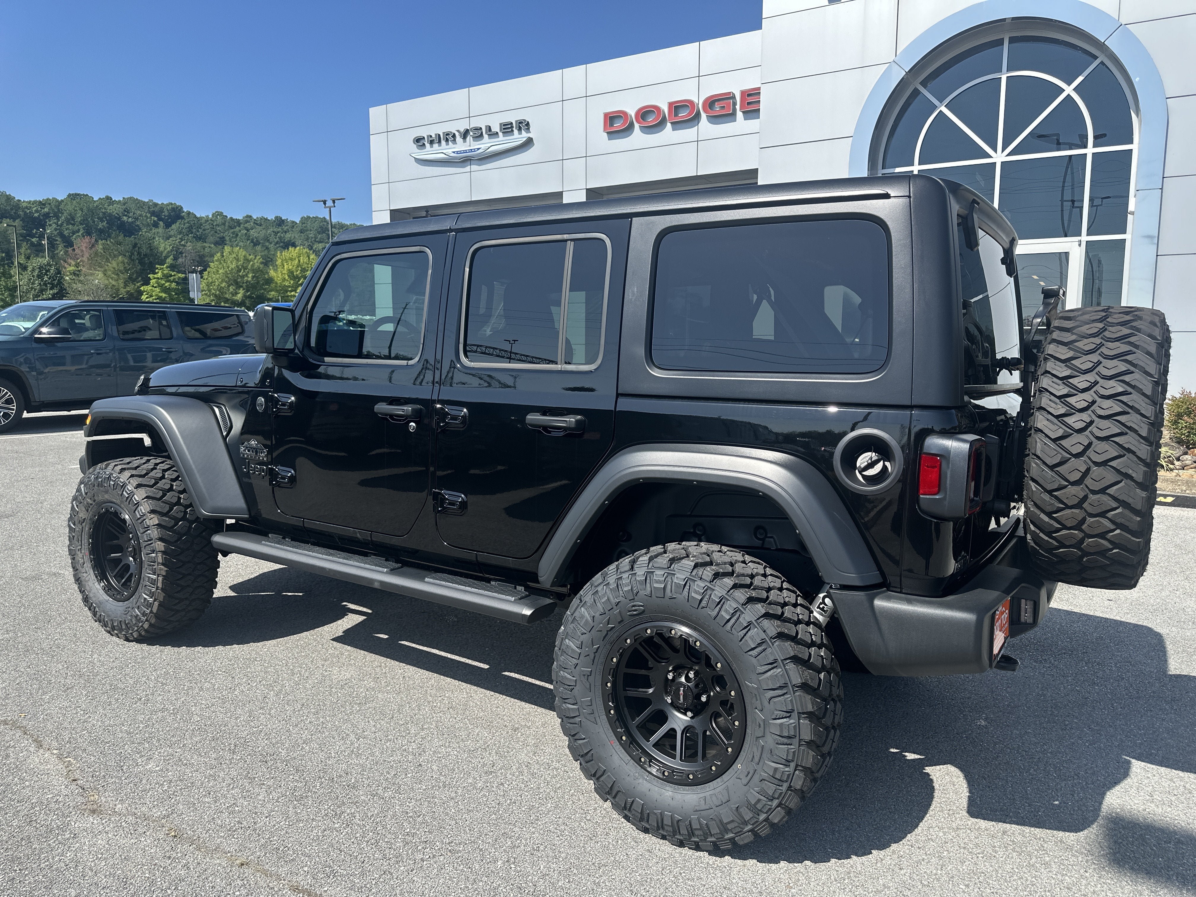 New 2026 Jeep Wrangler Unlimited Sport AWD/4WD image 11
