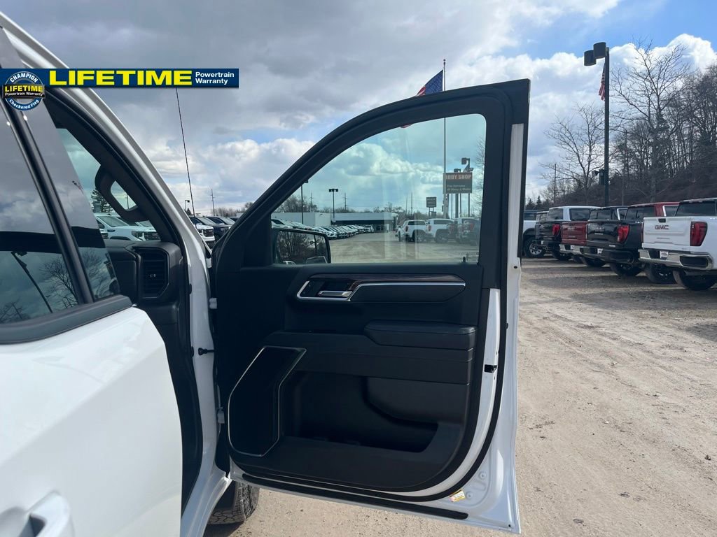 Used 2025 GMC Sierra 1500 Elevation image 33
