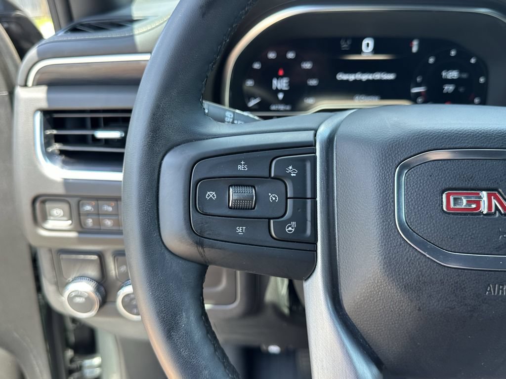Used 2023 GMC Yukon SLT w/ SLT Luxury Package RWD image 33