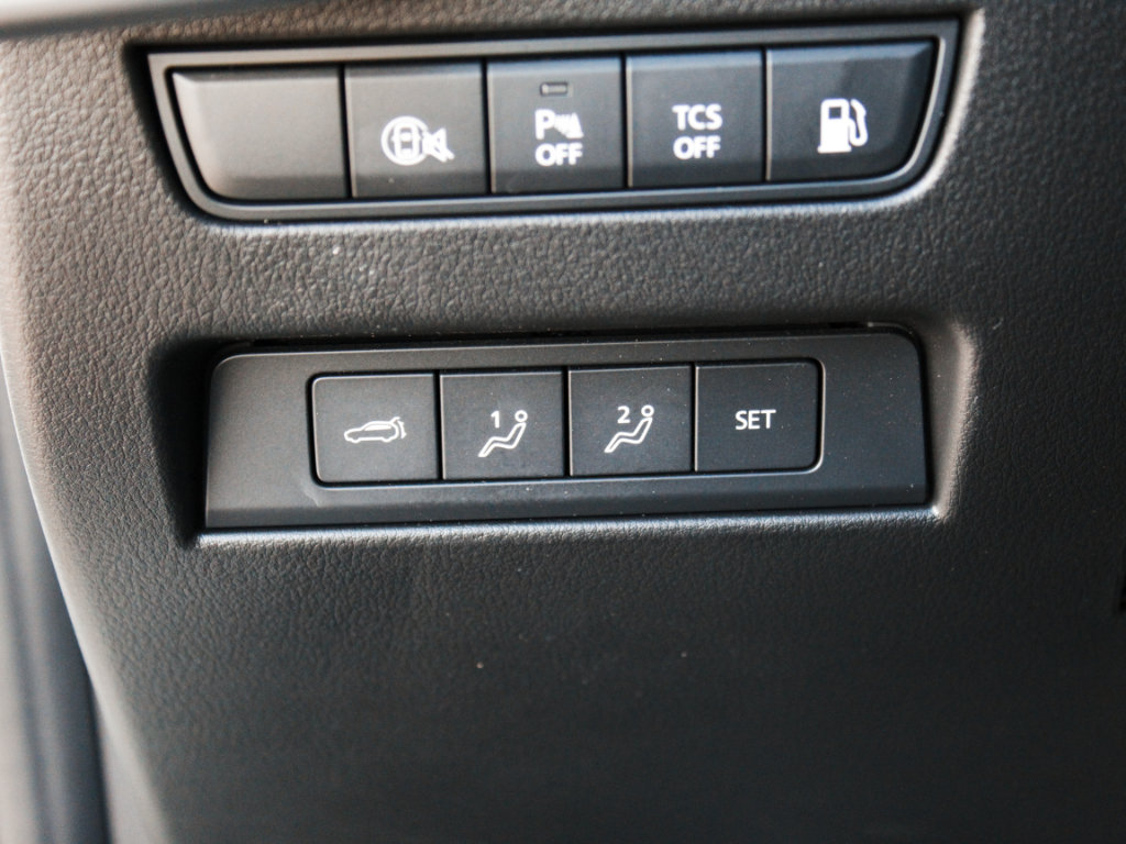 Used 2025 MAZDA CX-70 Plug-In Hybrid w/ Premium Plus AWD/4WD image 13