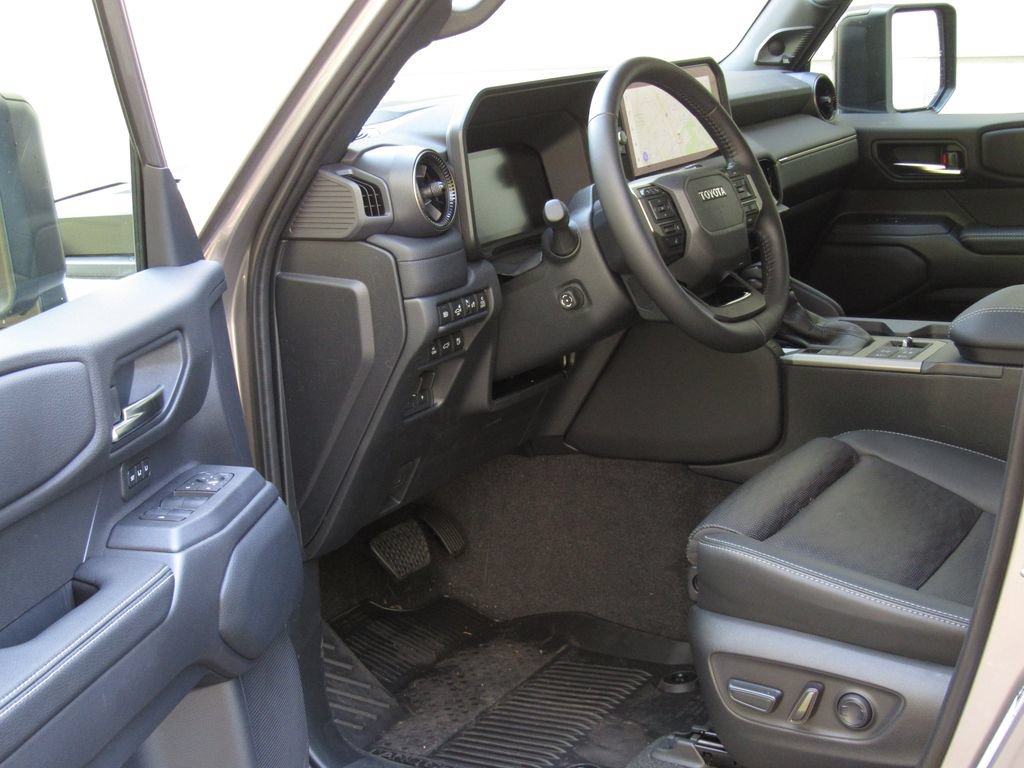 Used 2027 Toyota Land Cruiser w/ Premium Package AWD/4WD image 9