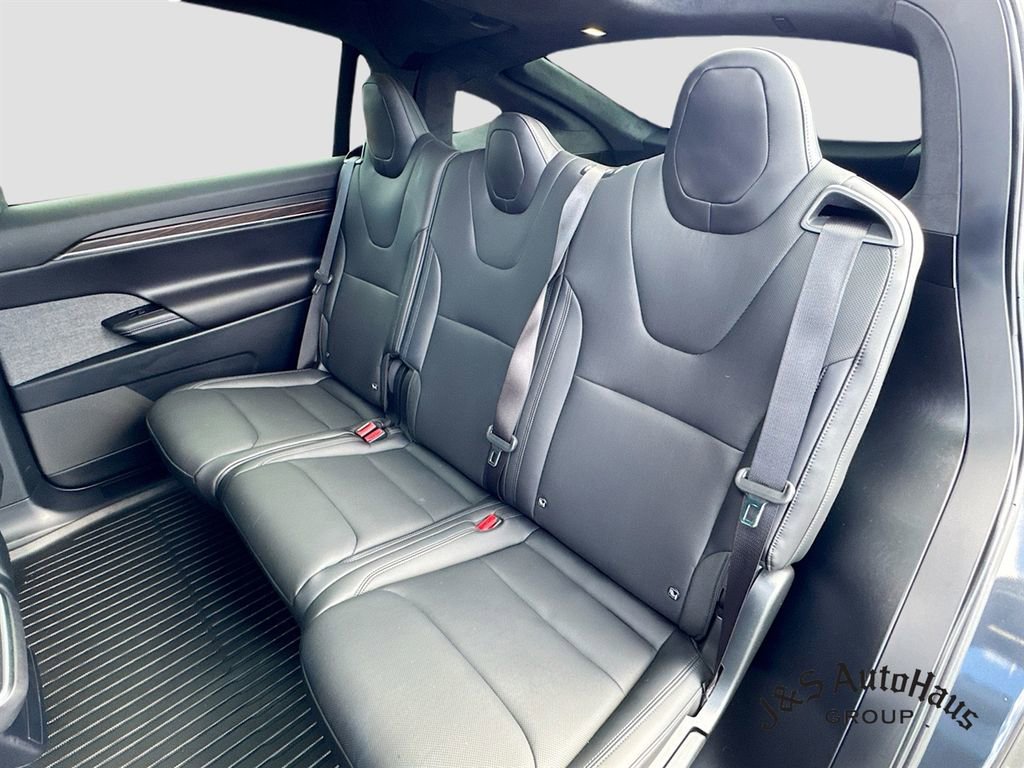 Used 2024 Tesla Model X image 27