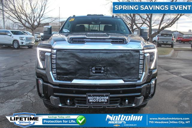 Used 2024 GMC Sierra 3500 Denali w/ Denali Reserve Package AWD/4WD image 4