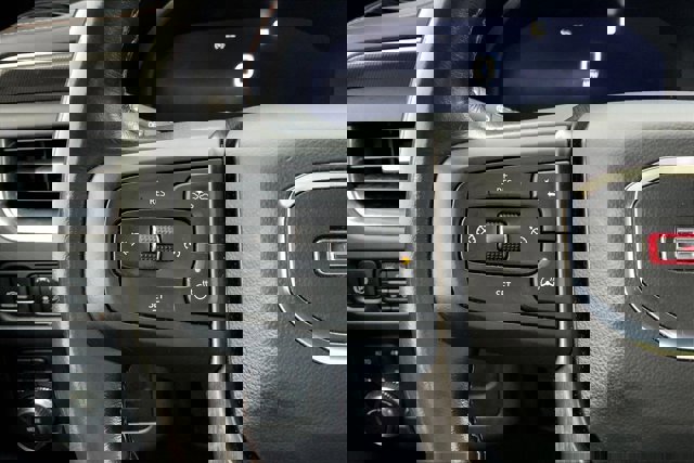 Used 2022 GMC Yukon AT4 image 18