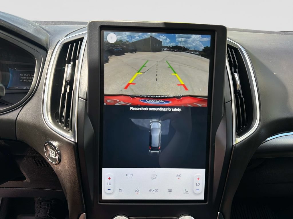 Used 2022 Ford Edge Titanium AWD/4WD image 25