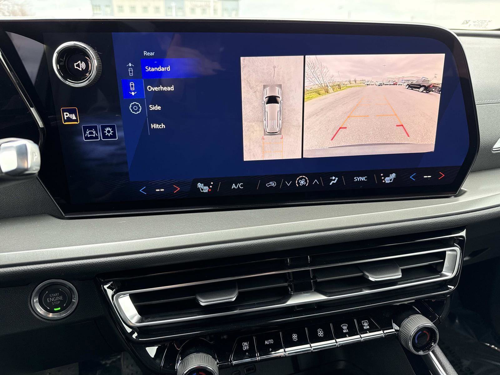 New 2026 Chevrolet Traverse LT w/ Driver Confidence Package image 4