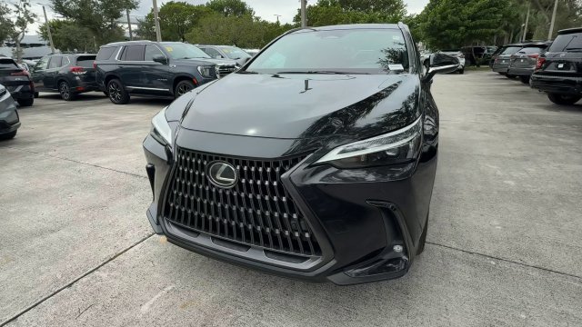 Certified 2022 Lexus NX 250 FWD image 3