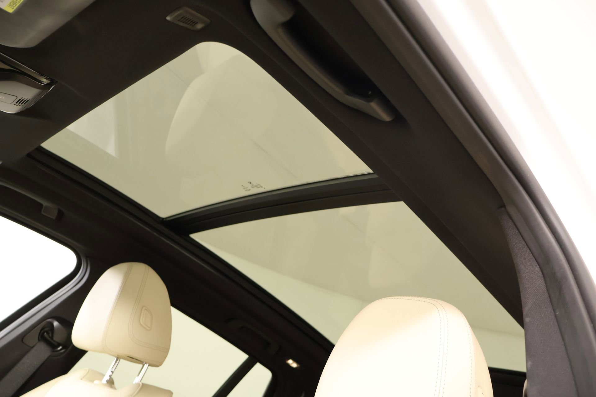 Used 2023 BMW X3 xDrive30i w/ M Sport Package image 16