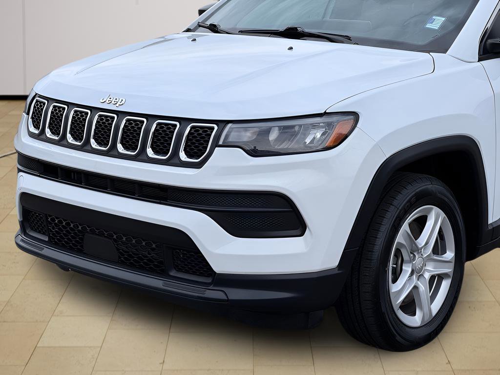 Used 2023 Jeep Compass Sport AWD/4WD image 31