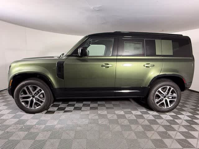 New 2026 Land Rover Defender 110 X-Dynamic SE AWD/4WD image 3