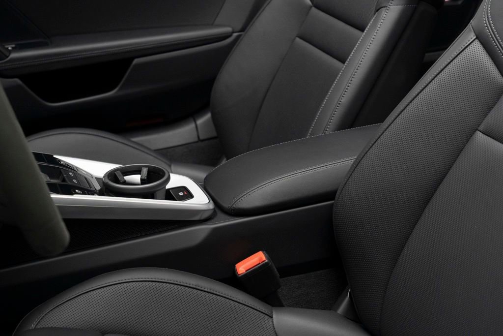 Used 2024 Porsche 911 Targa 4S w/ Premium Package image 17