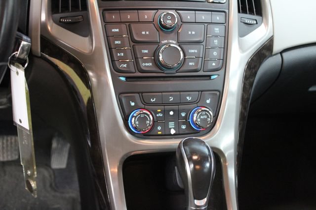 Used 2017 Buick Verano Convenience FWD image 20