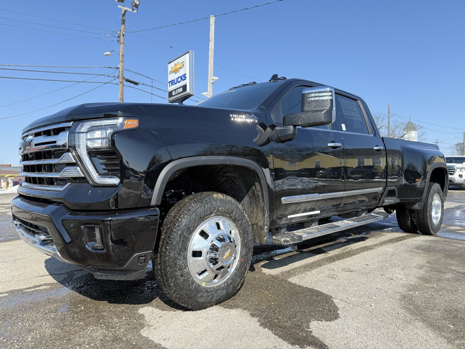 New 2026 Chevrolet Silverado 3500 High Country w/ High Country Premium Package image 2