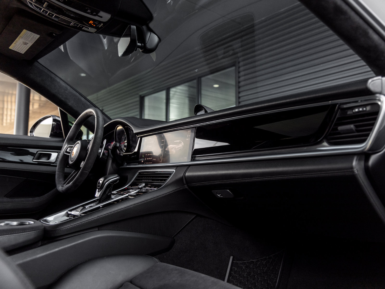 Certified 2022 Porsche Panamera GTS w/ Premium Package AWD/4WD image 44