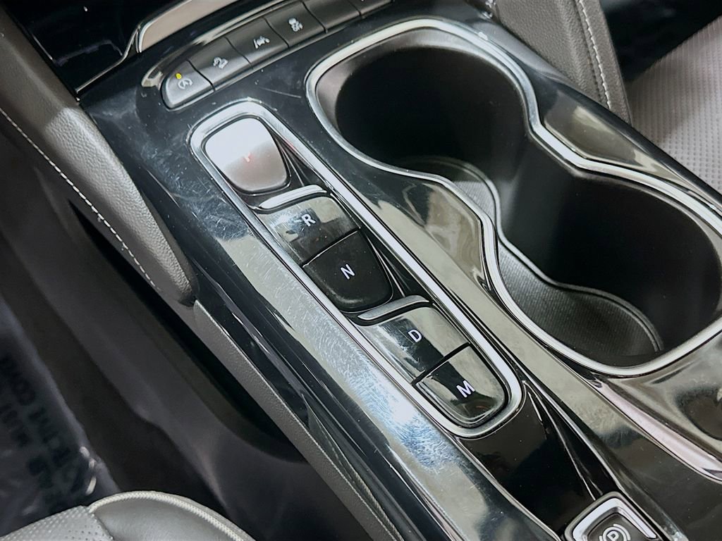 Used 2023 Buick Envision Essence image 16