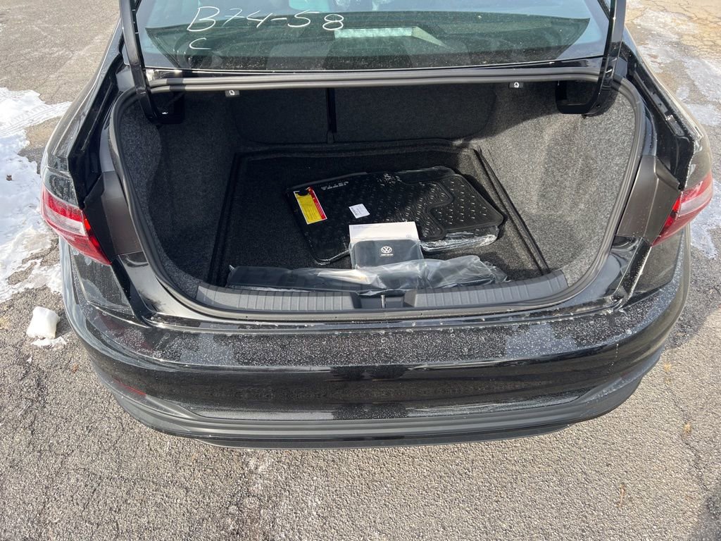 New 2026 Volkswagen Jetta Sport FWD image 8