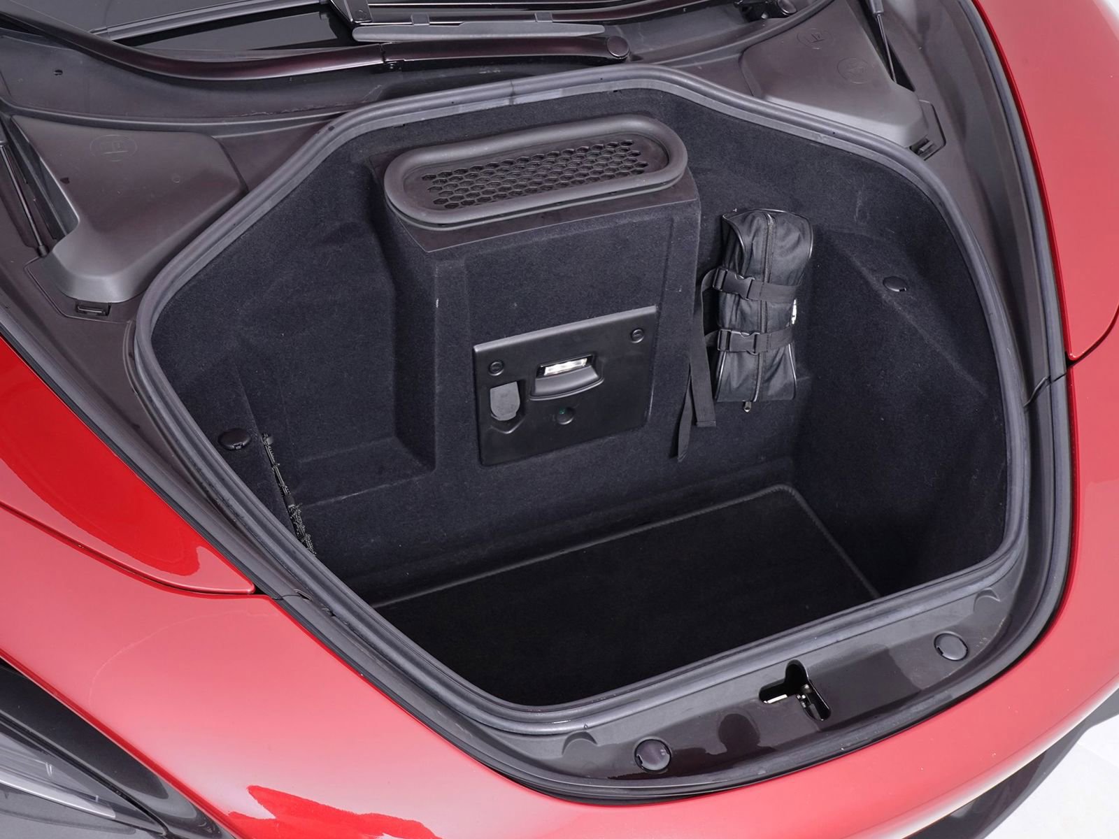 Used 2020 McLaren 720S Spider image 20