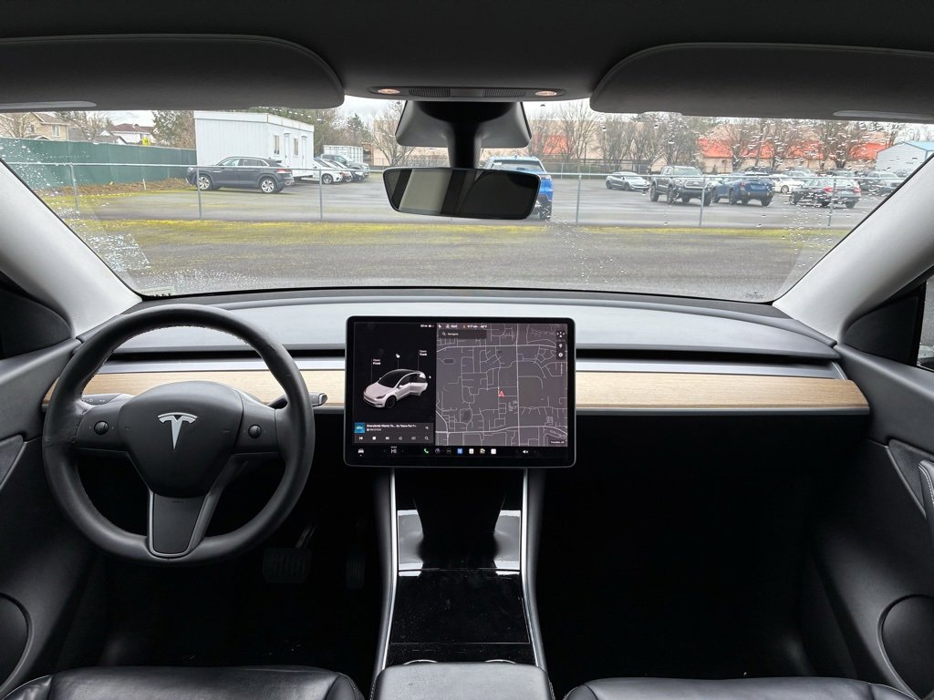 Used 2020 Tesla Model Y Long Range image 14