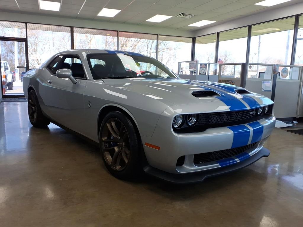 Used 2023 Dodge Challenger SRT Hellcat image 2