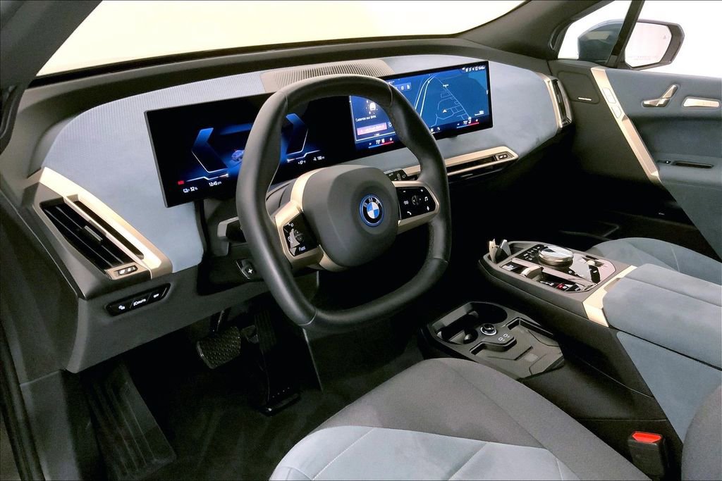Certified 2024 BMW iX xDrive50 w/ Premium Package AWD/4WD image 21