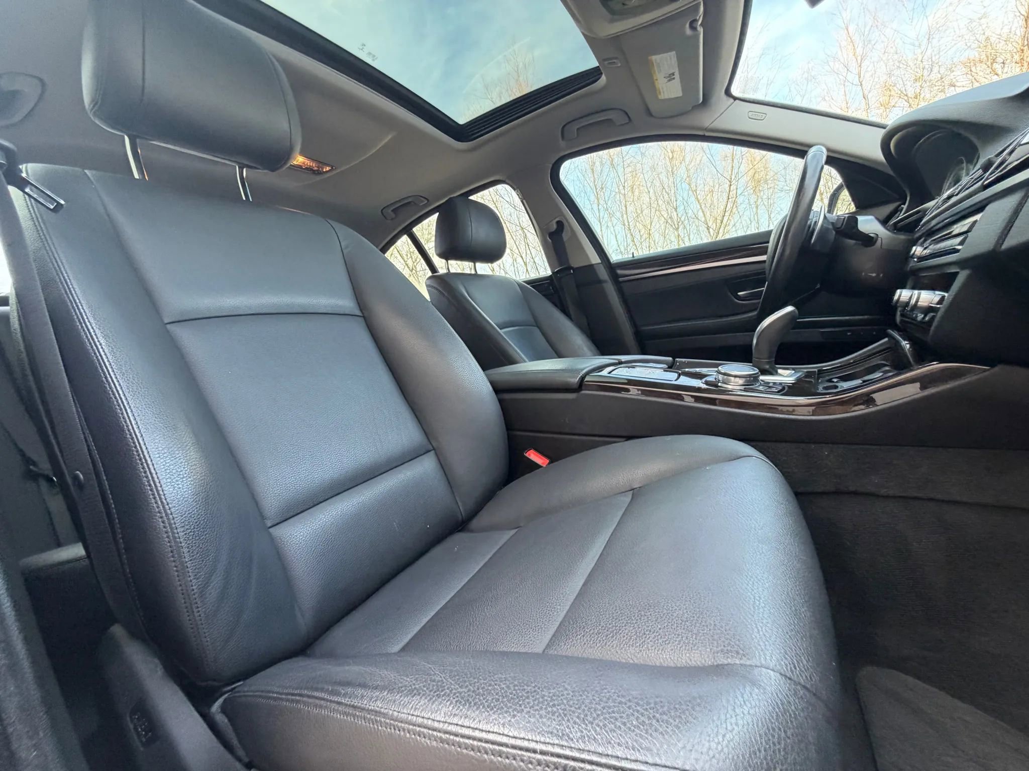 Used 2016 BMW 528i Sedan image 40