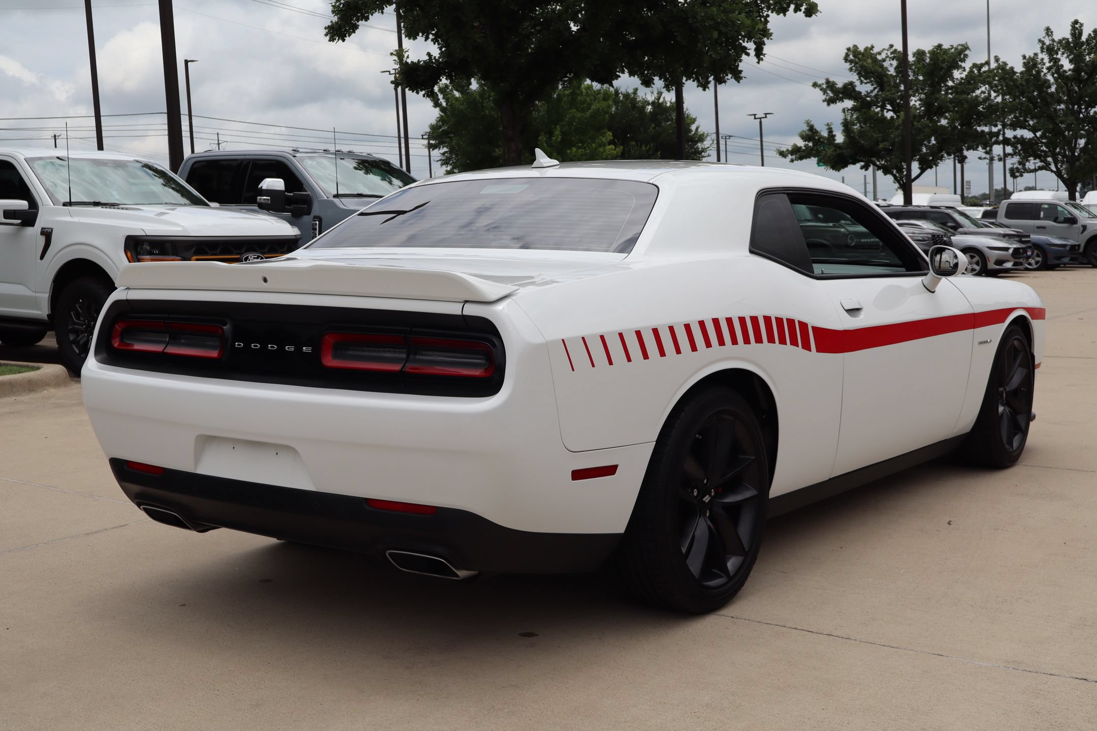Used 2022 Dodge Challenger R/T w/ Plus Package RWD image 3