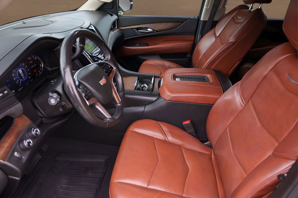 Used 2018 Cadillac Escalade ESV Premium Luxury AWD/4WD image 10