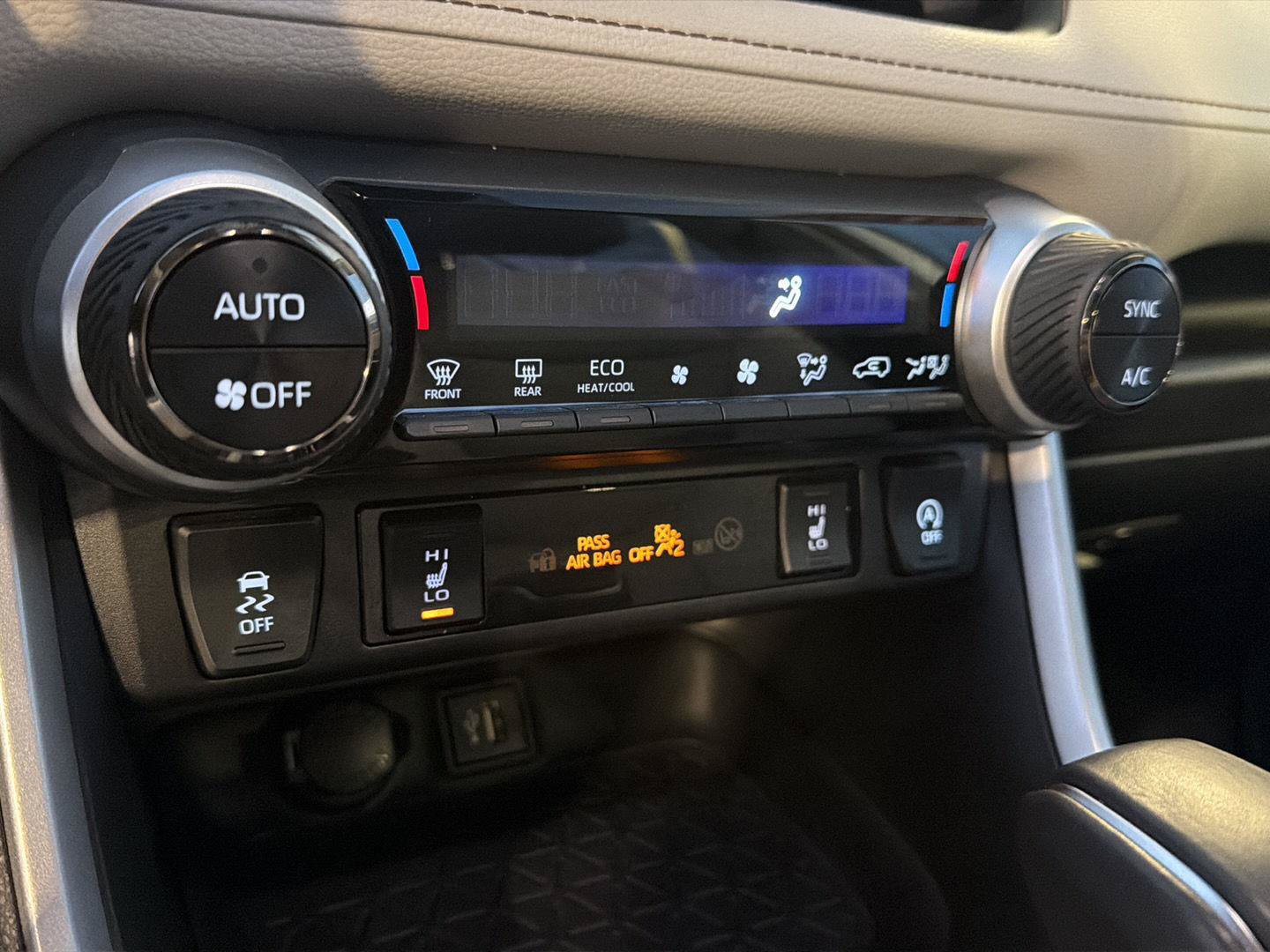 Certified 2023 Toyota RAV4 XLE Premium FWD image 27