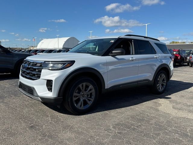 New 2026 Ford Explorer Active w/ Active Comfort Package image 4