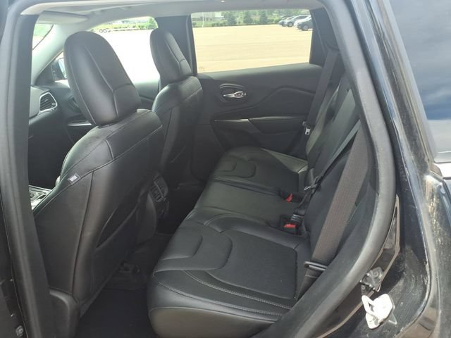 Used 2019 Jeep Cherokee Limited AWD/4WD image 8