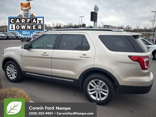 Used 2017 Ford Explorer XLT w/ Equipment Group 201A image 4