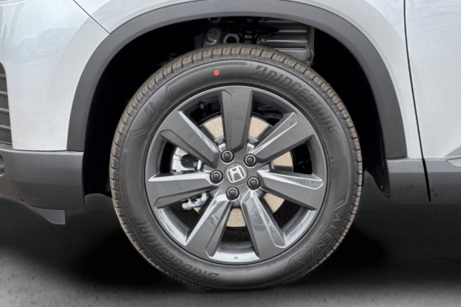 New 2026 Honda Pilot Sport image 35