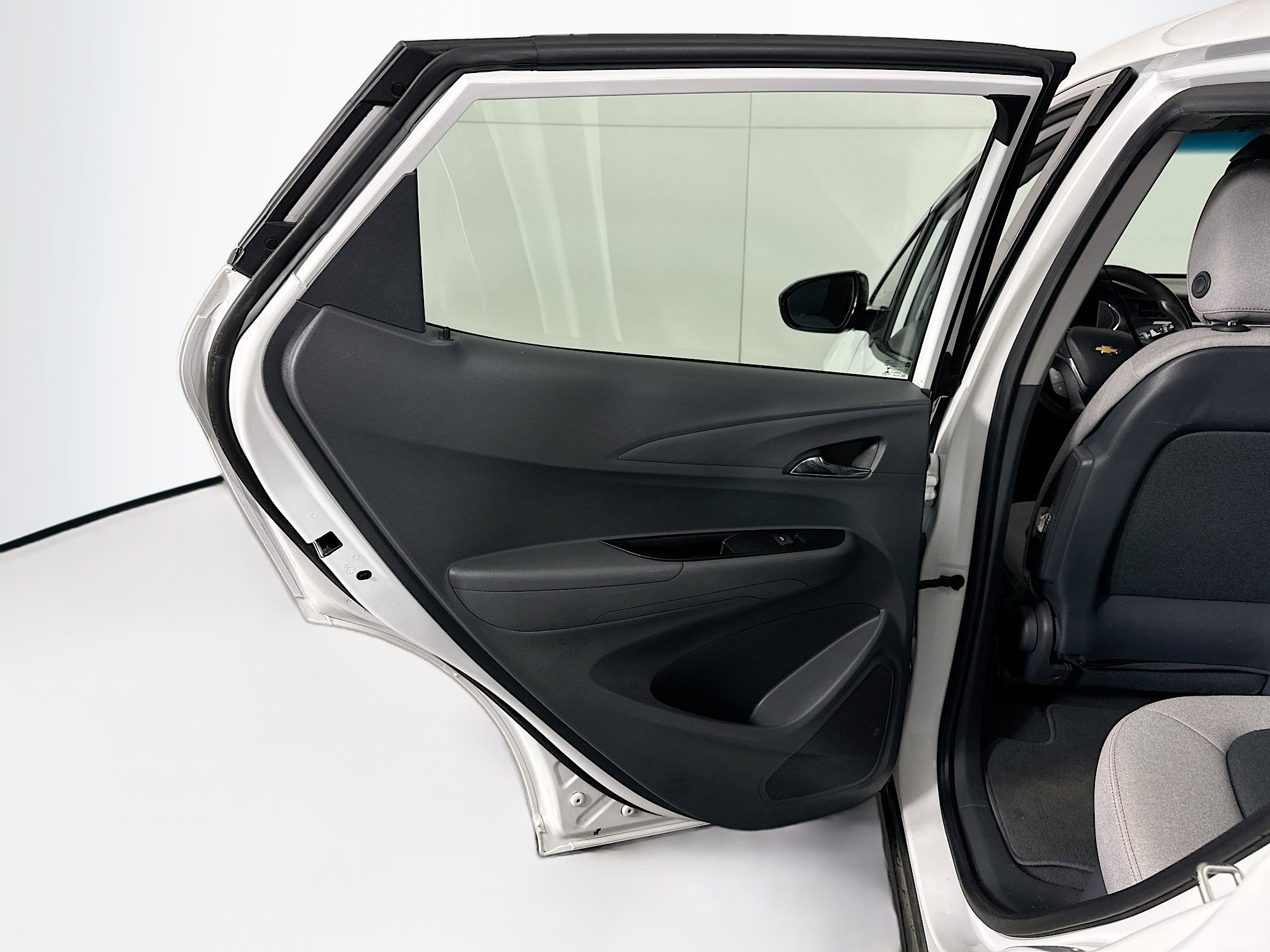 Used 2020 Chevrolet Bolt LT image 24