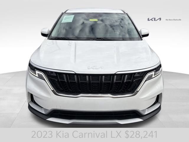 Certified 2023 Kia Carnival LX image 3