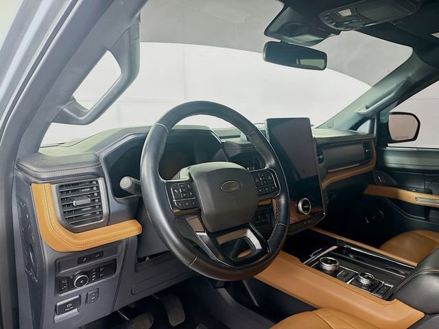 Used 2023 Ford Expedition Platinum AWD/4WD image 11