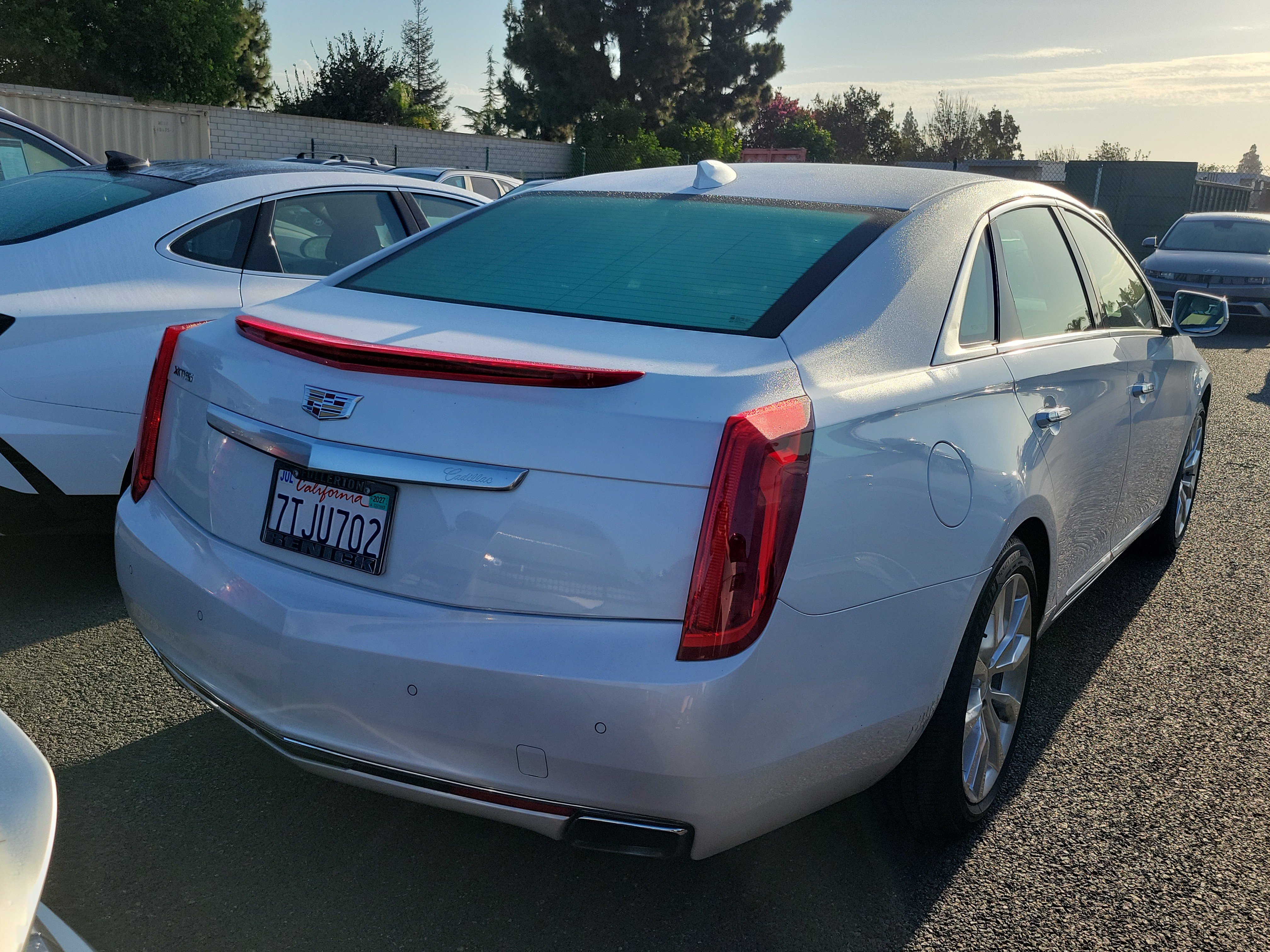 Used 2016 Cadillac XTS Luxury w/ Driver Awareness Package FWD image 5