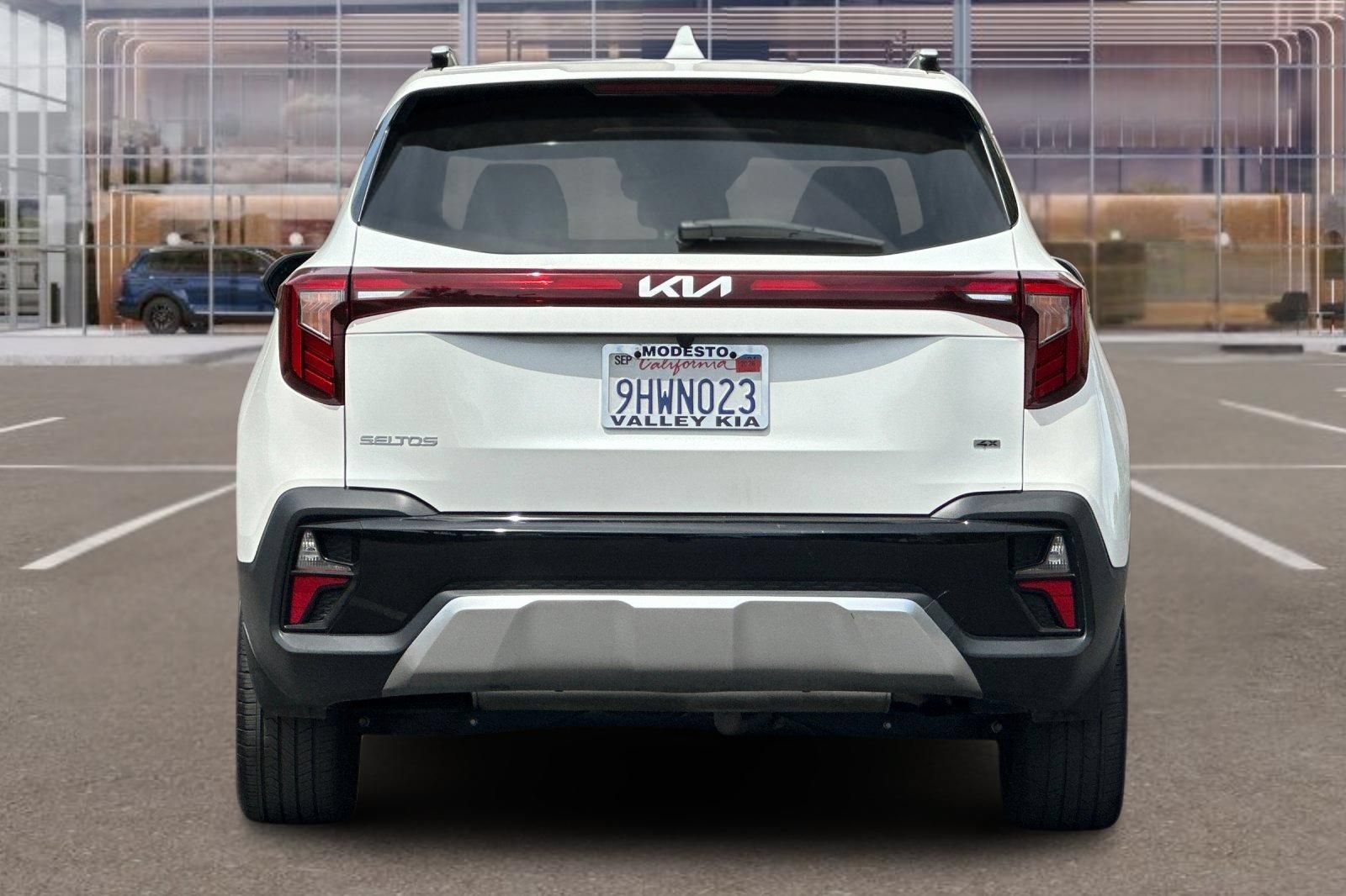 Certified 2024 Kia Seltos SX w/ SX Sunroof Package AWD/4WD image 5