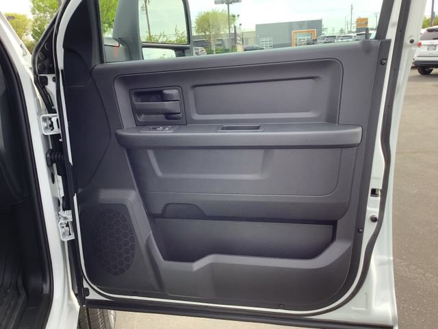 New 2026 RAM 2500 Tradesman w/ Chrome Appearance Group AWD/4WD image 38