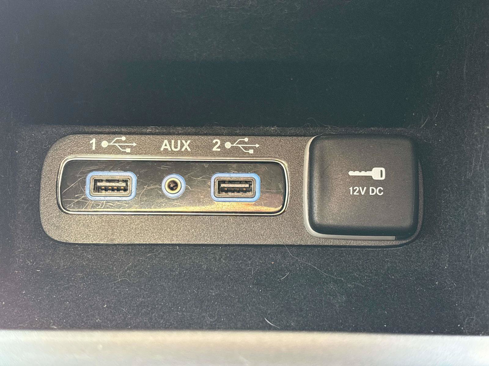 Used 2019 Jeep Grand Cherokee Overland AWD/4WD image 24