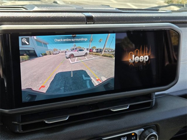 Certified 2024 Jeep Gladiator Sport image 25