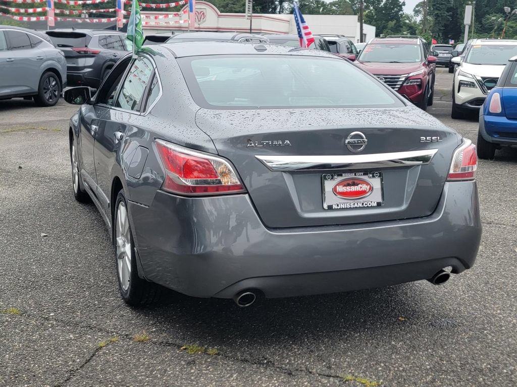 Used 2015 Nissan Altima 3.5 SL FWD image 7