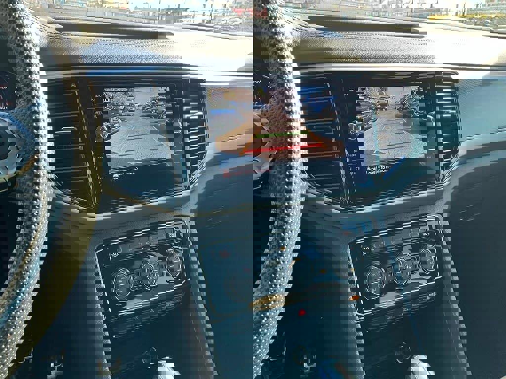 Used 2022 Volkswagen Atlas Cross Sport SEL Premium R-Line image 17