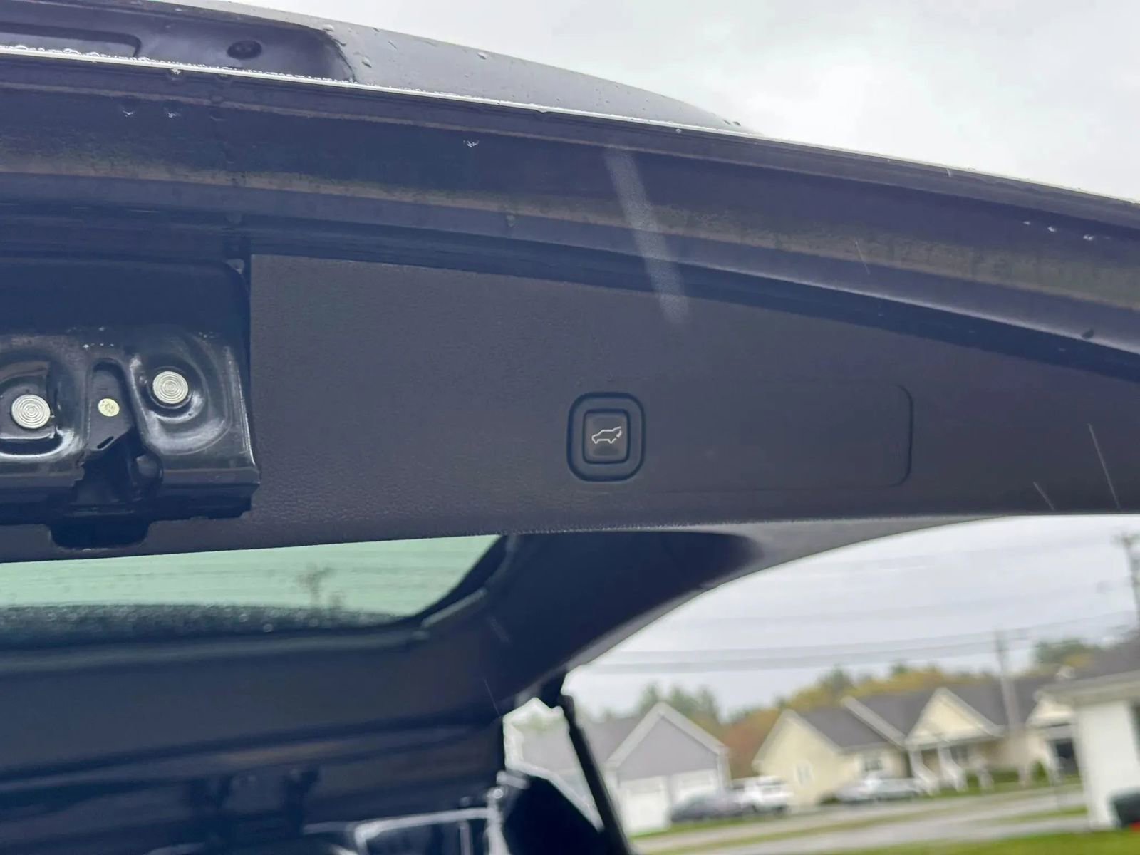 Used 2014 Cadillac Escalade Premium AWD/4WD image 38