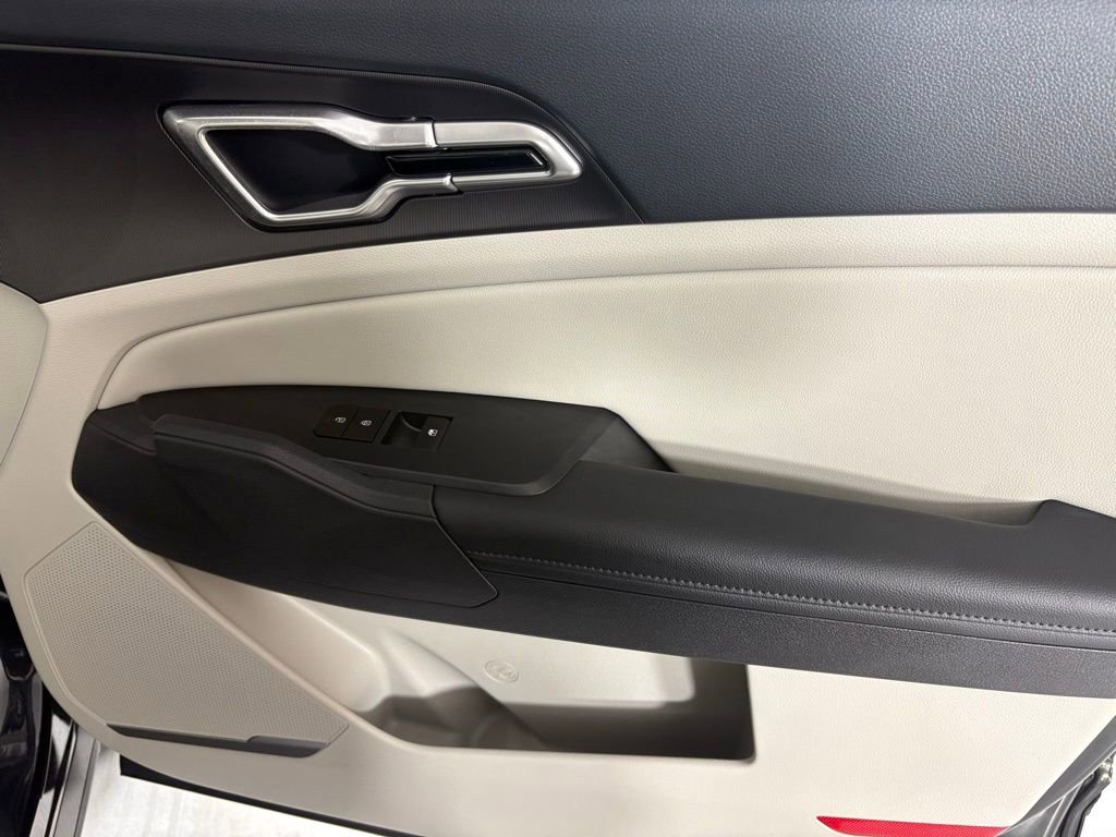 New 2026 Kia Sportage EX AWD/4WD image 12