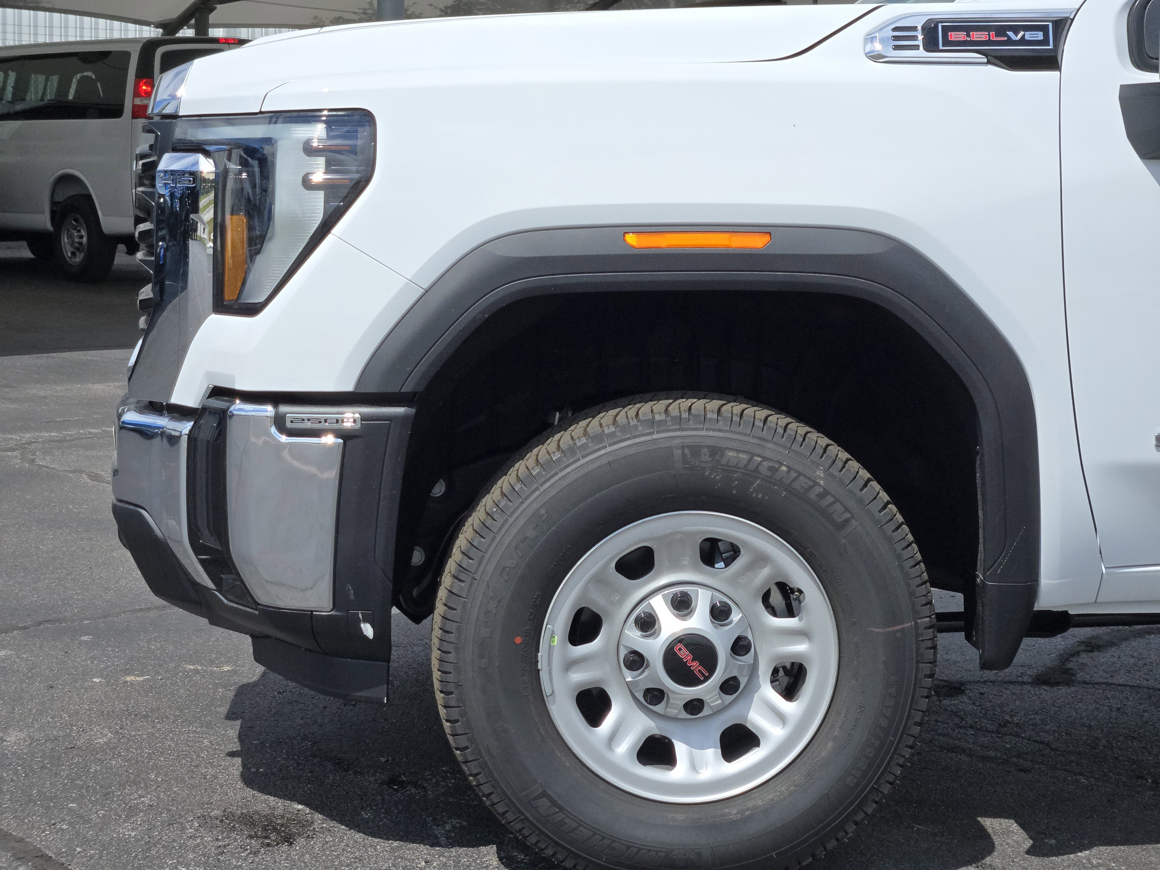New 2026 GMC Sierra 2500 Pro w/ Convenience Package AWD/4WD image 5