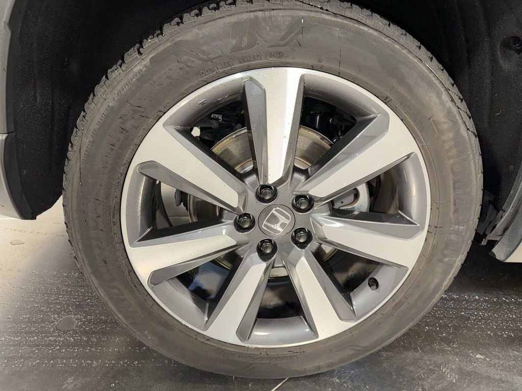 Certified 2023 Honda Pilot Touring image 14