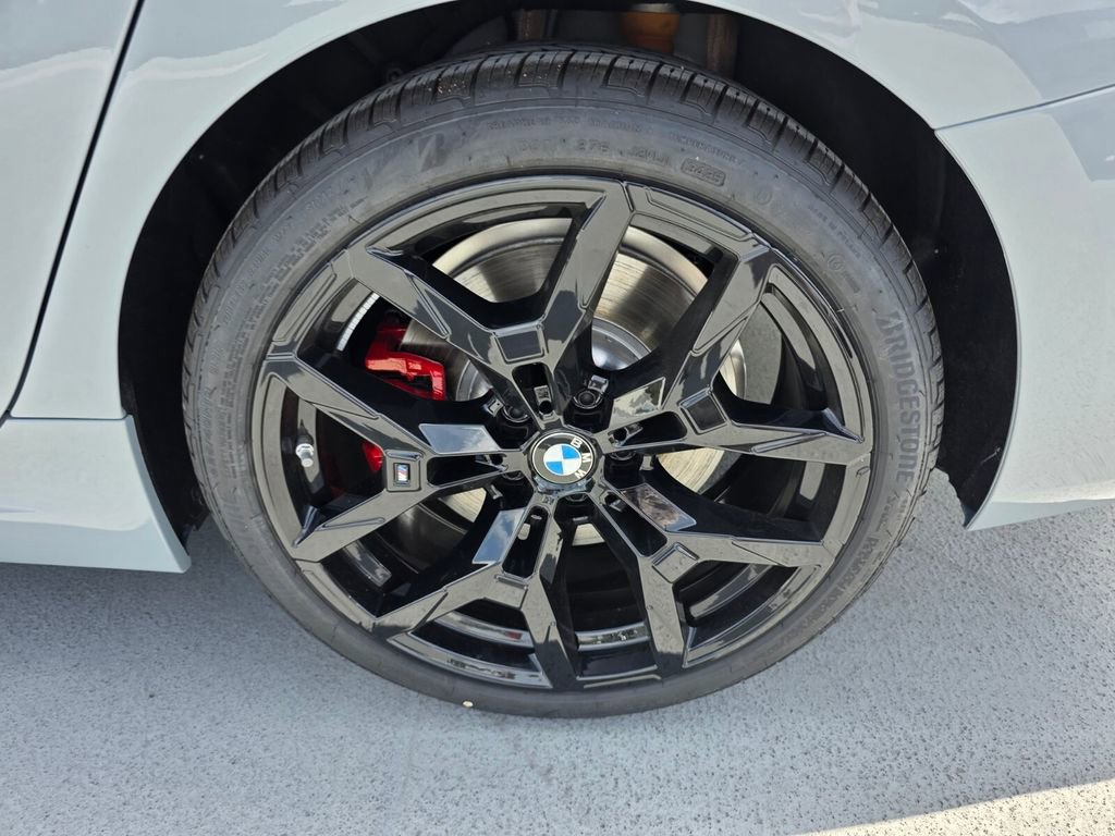 New 2026 BMW 330i Sedan w/ M Sport Package image 6