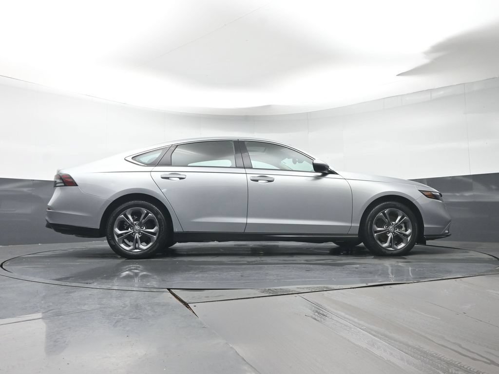 Used 2024 Honda Accord EX-L image 34