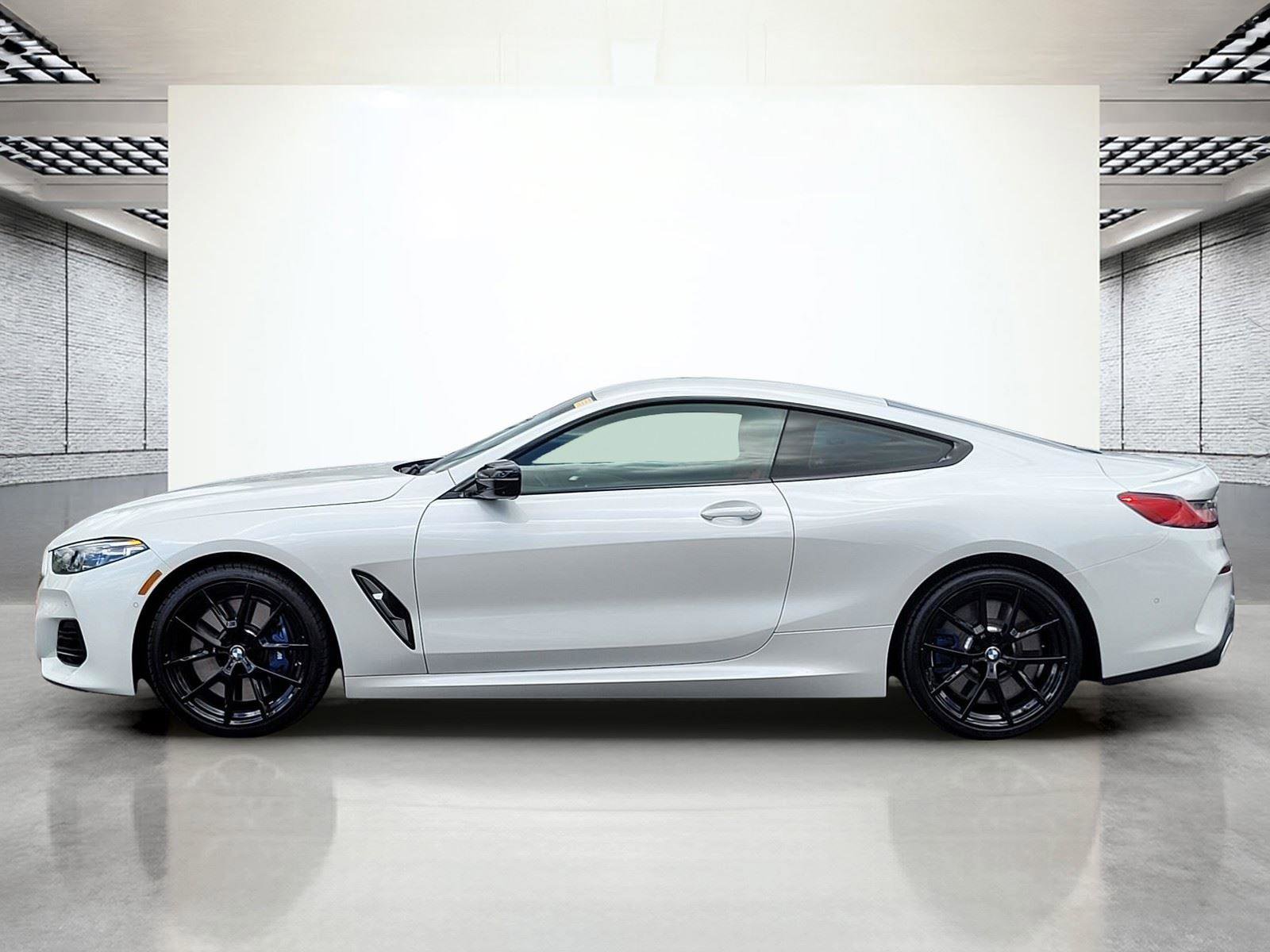 Certified 2025 BMW M850i xDrive Coupe w/ Driving Assistance Package image 10