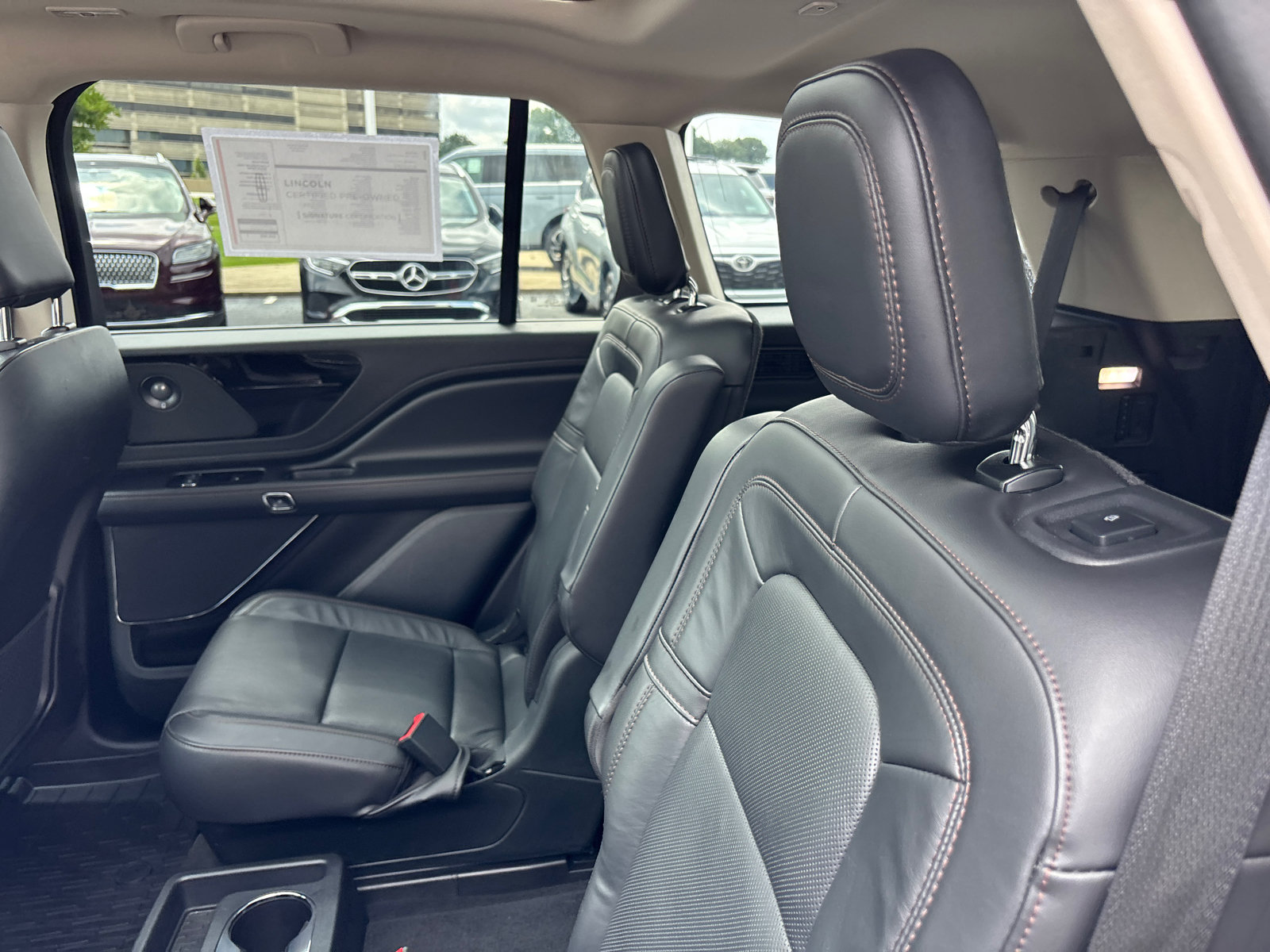 Certified 2023 Lincoln Aviator Reserve w/ Equipment Group 201A AWD/4WD image 26
